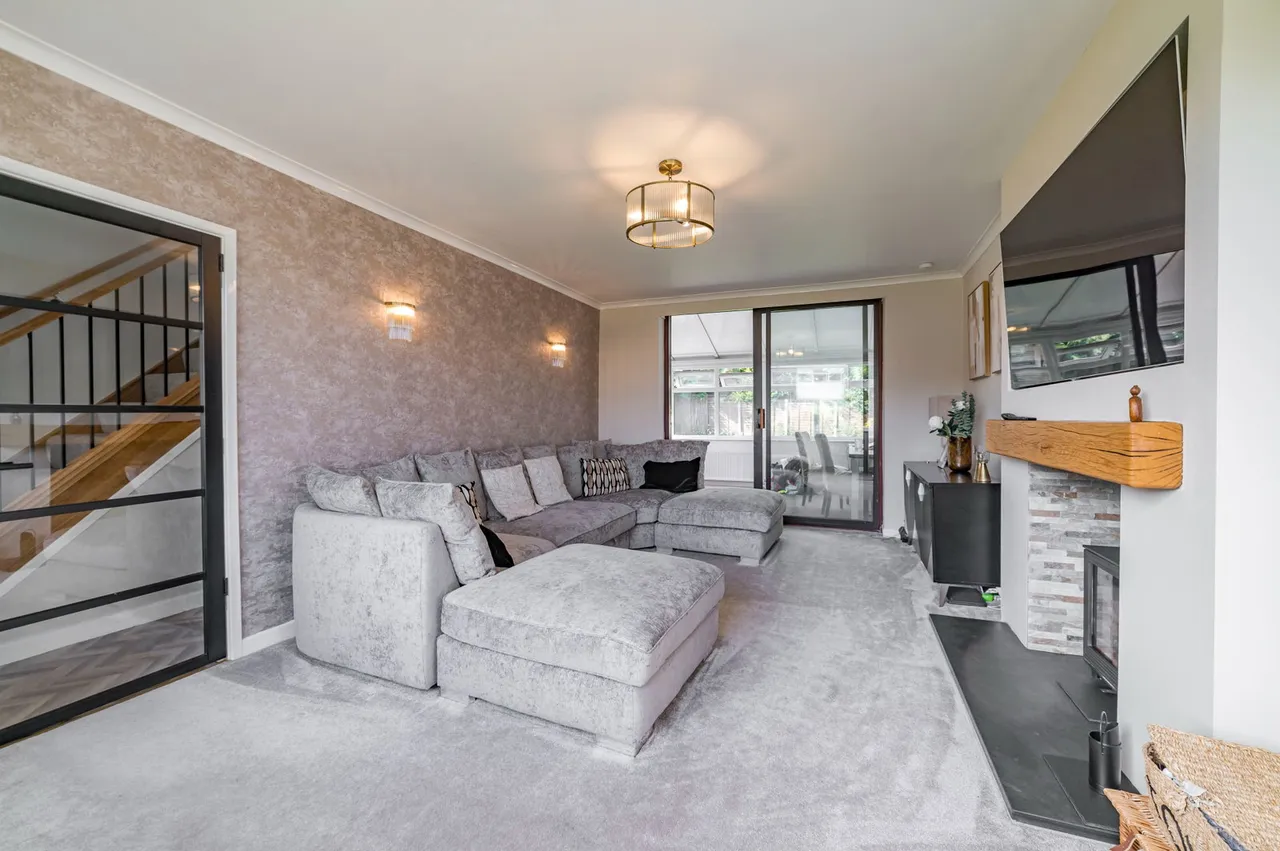 Thornbank Close, Hopwood, photo 5