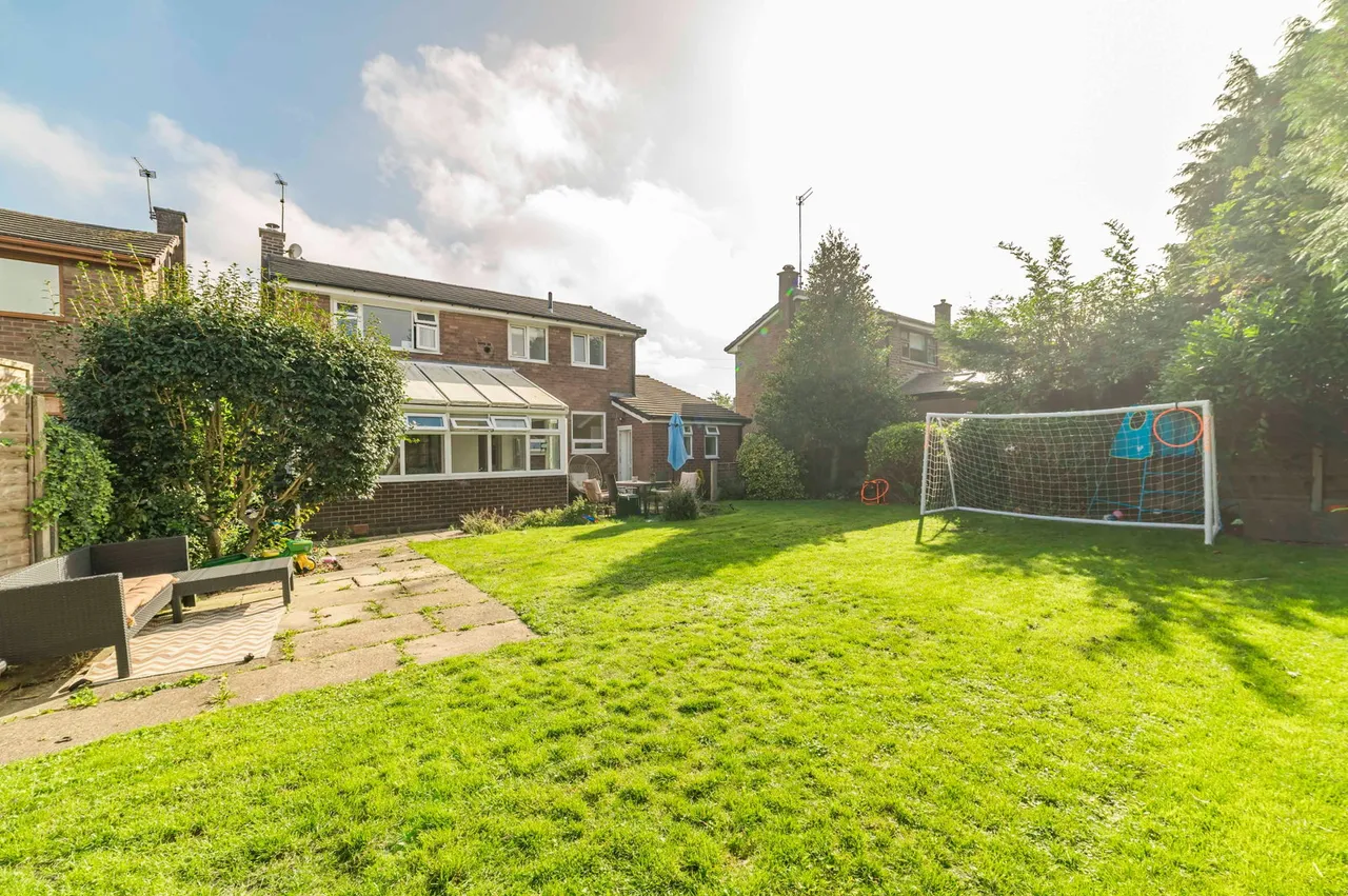 Thornbank Close, Hopwood, photo 24