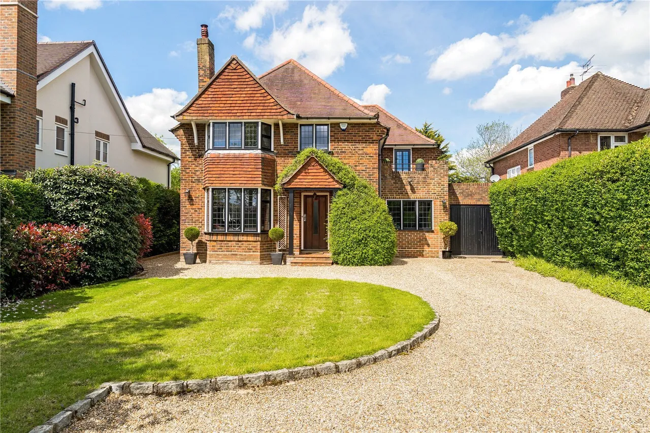 4 bed house for sale — Burnham Avenue, Beaconsfield, HP9