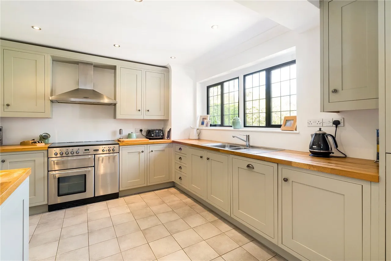 Burnham Avenue, Beaconsfield, HP9, photo 4
