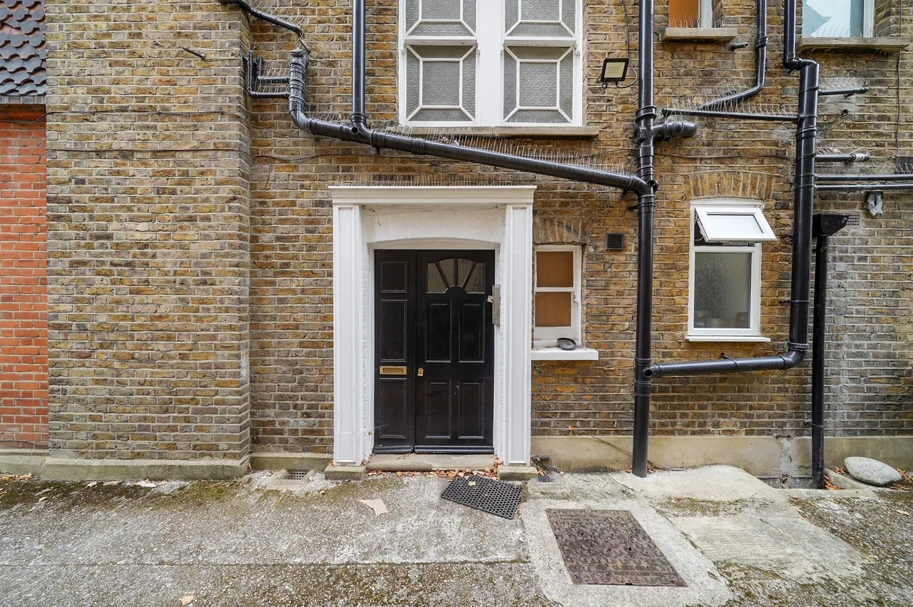 Blakesley Avenue, London, W5, photo 2