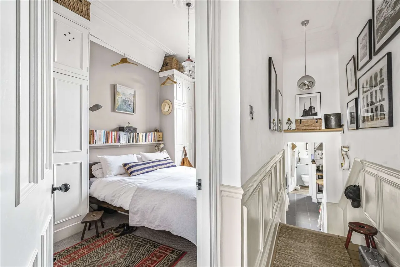Battersea Rise, London, SW11 1HG, photo 3