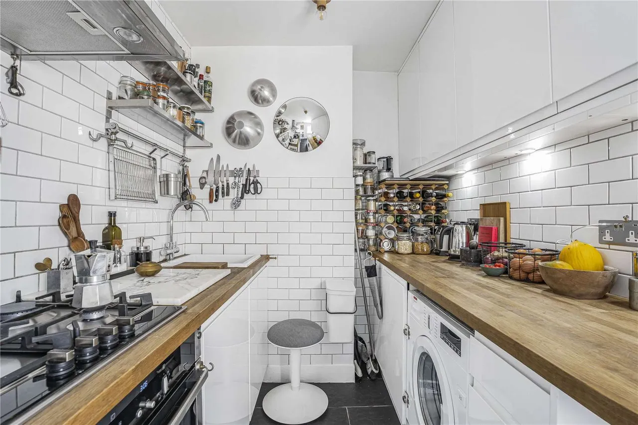 Battersea Rise, London, SW11 1HG, photo 7