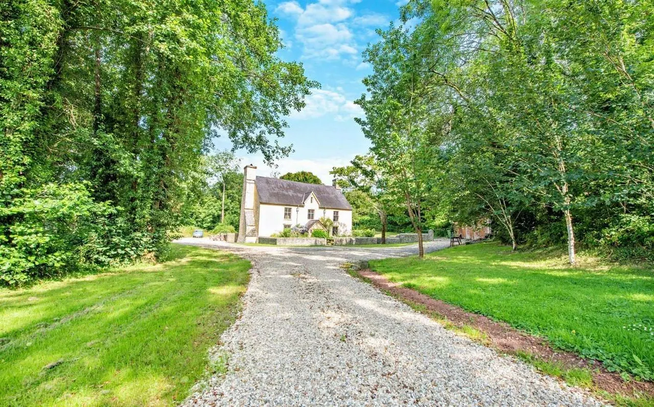 4 bed house for sale — Llanwrda, Carmarthenshire, SA19 8EL