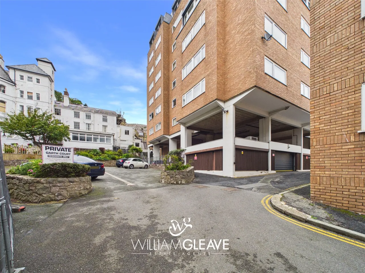 2 bed flat for sale — Garth Court, Abbey Road, Llandudno, Conwy, LL30 2HF