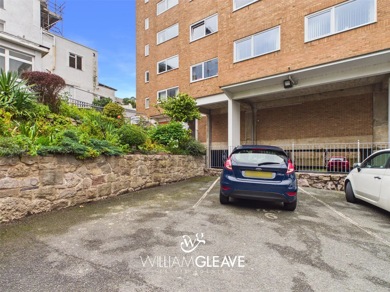 Garth Court, Abbey Road, Llandudno, Conwy, LL30 2HF, photo 3