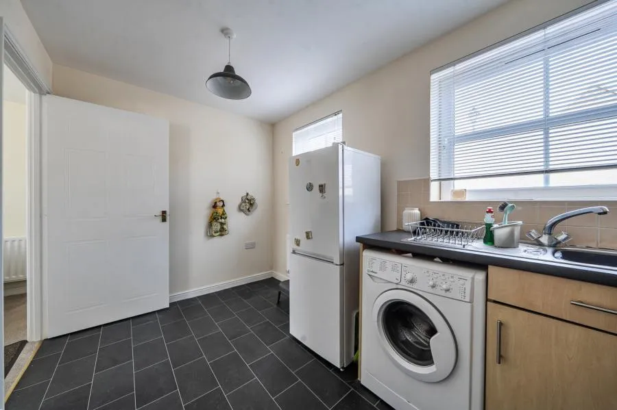 Great Meadow Way, Aylesbury, HP19, photo 7