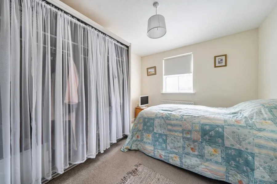 Great Meadow Way, Aylesbury, HP19, photo 14