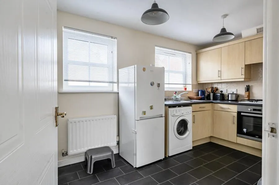 Great Meadow Way, Aylesbury, HP19, photo 6