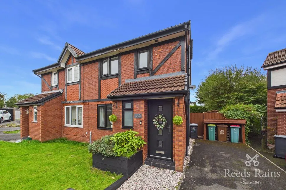 3 bed house for sale, The Campions, Lea, PR2