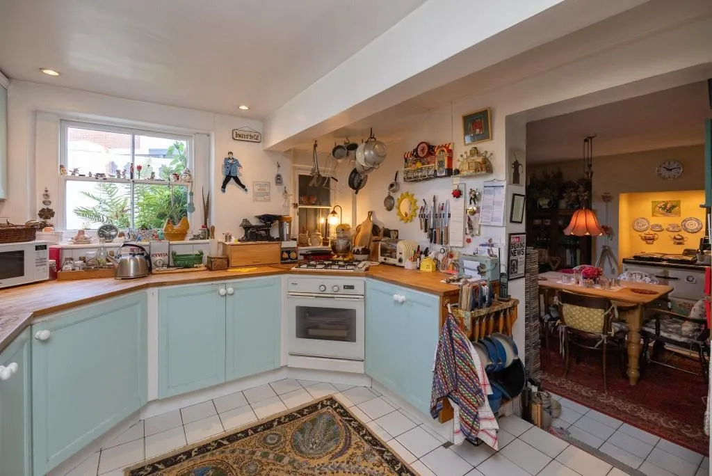 Junction Road, Dorking, RH4, photo 5