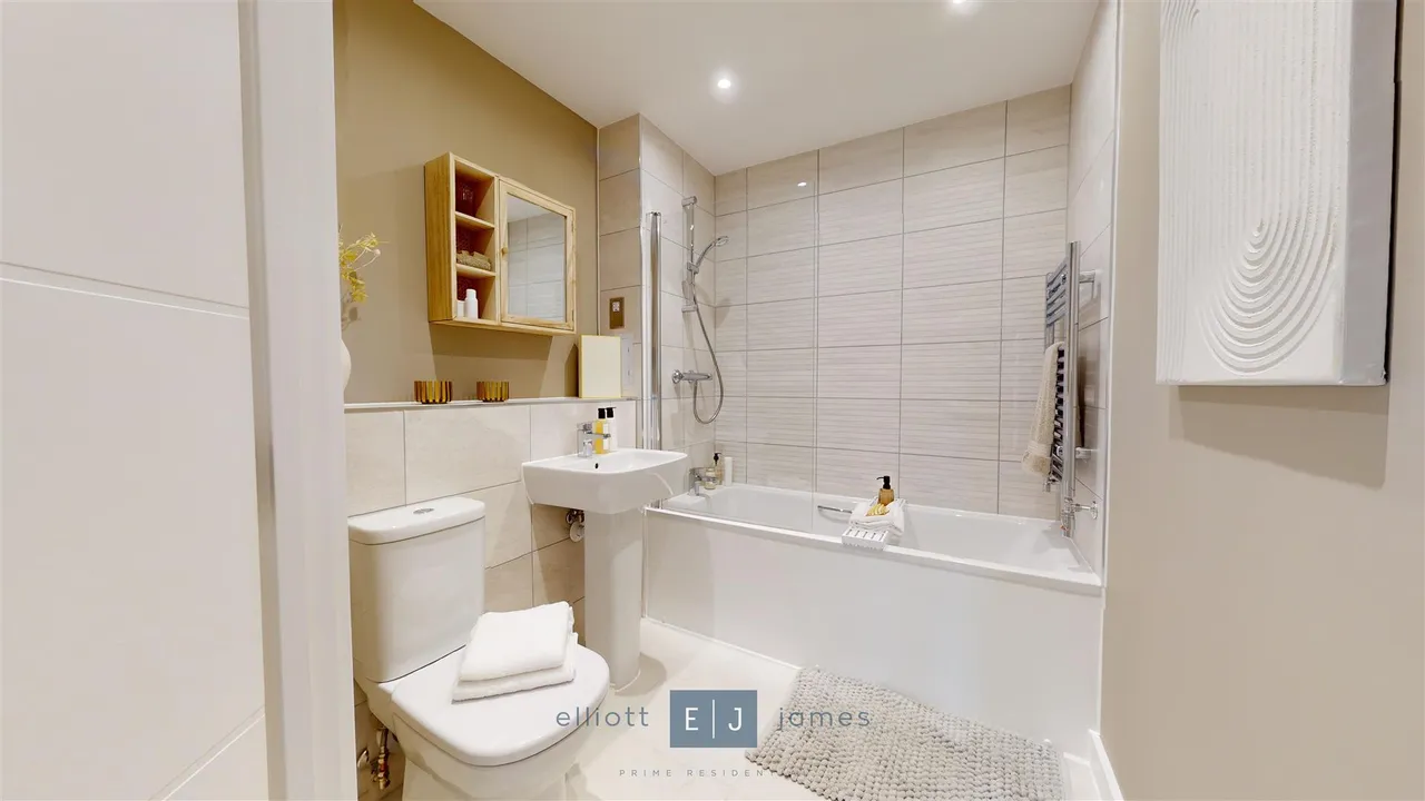 Luctons Close, Loughton, photo 9