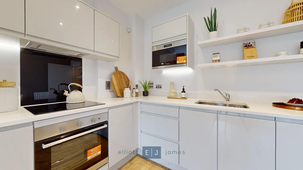 Luctons Close, Loughton, photo 7