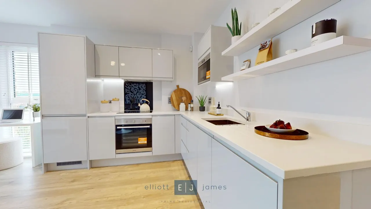 Luctons Close, Loughton, photo 8