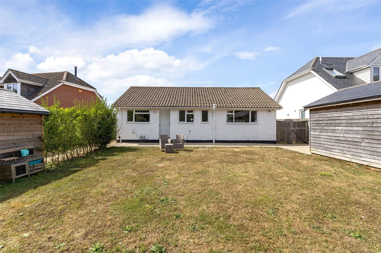 Fullerton Road, Lymington, Hampshire, SO41, photo 8