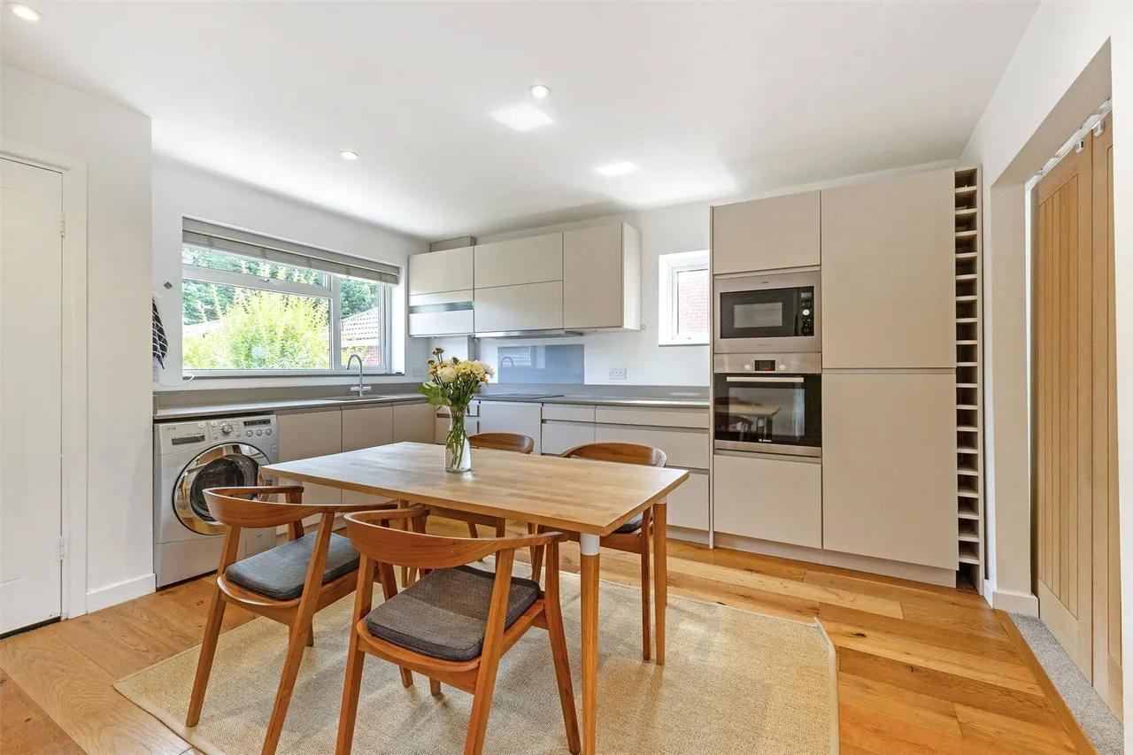 Fullerton Road, Lymington, Hampshire, SO41, photo 2