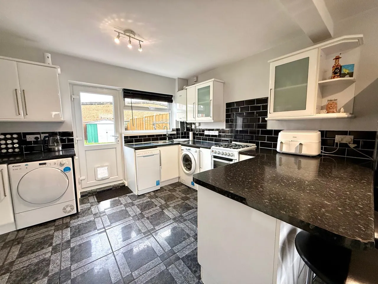 Cranmore Avenue, Swindon, Wiltshire, SN3 2EQ, photo 11
