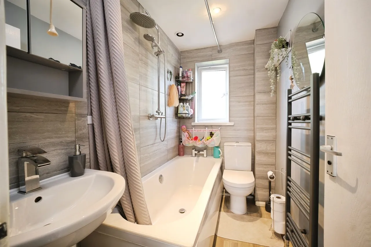 Maple Avenue, Chepstow, NP16, photo 10