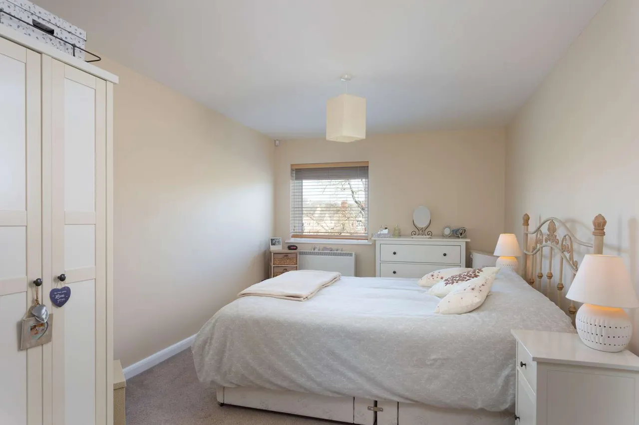 Leeman Road, York, North Yorkshire, YO26 4ZF, photo 5