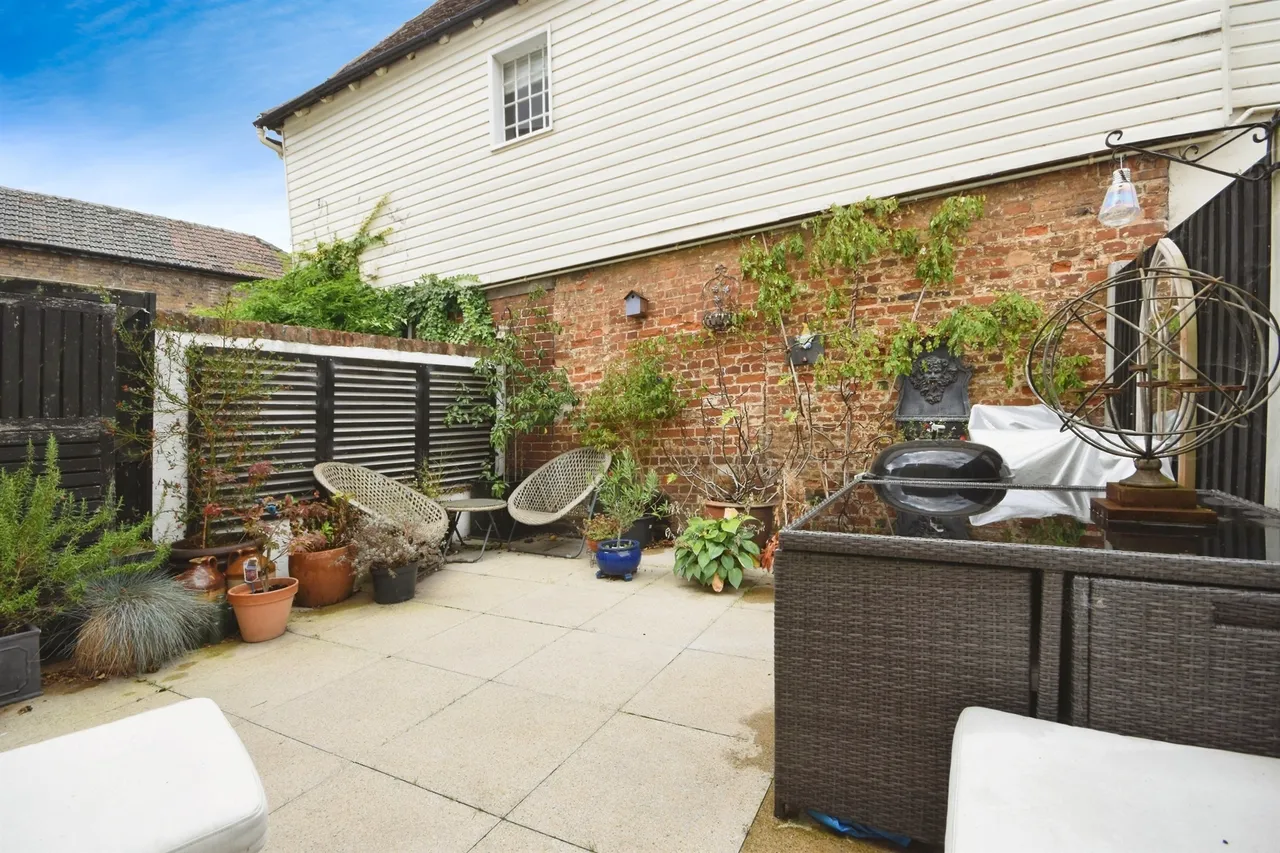Bridge Street, Coggeshall, CO6, photo 13