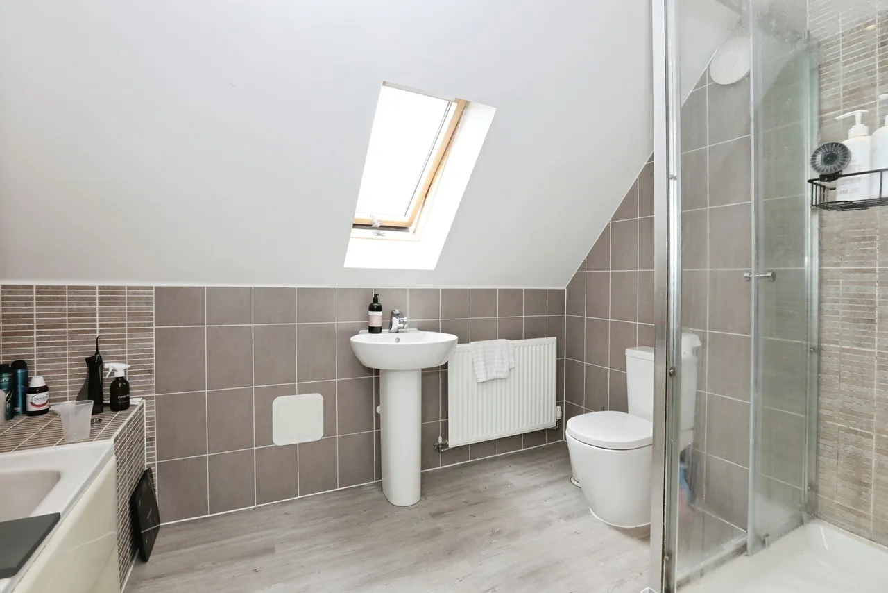 Somerley Drive, Crawley, RH10, photo 9