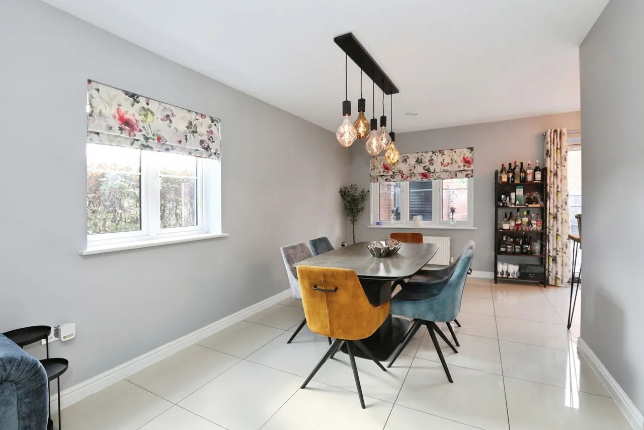 Somerley Drive, Crawley, RH10, photo 18