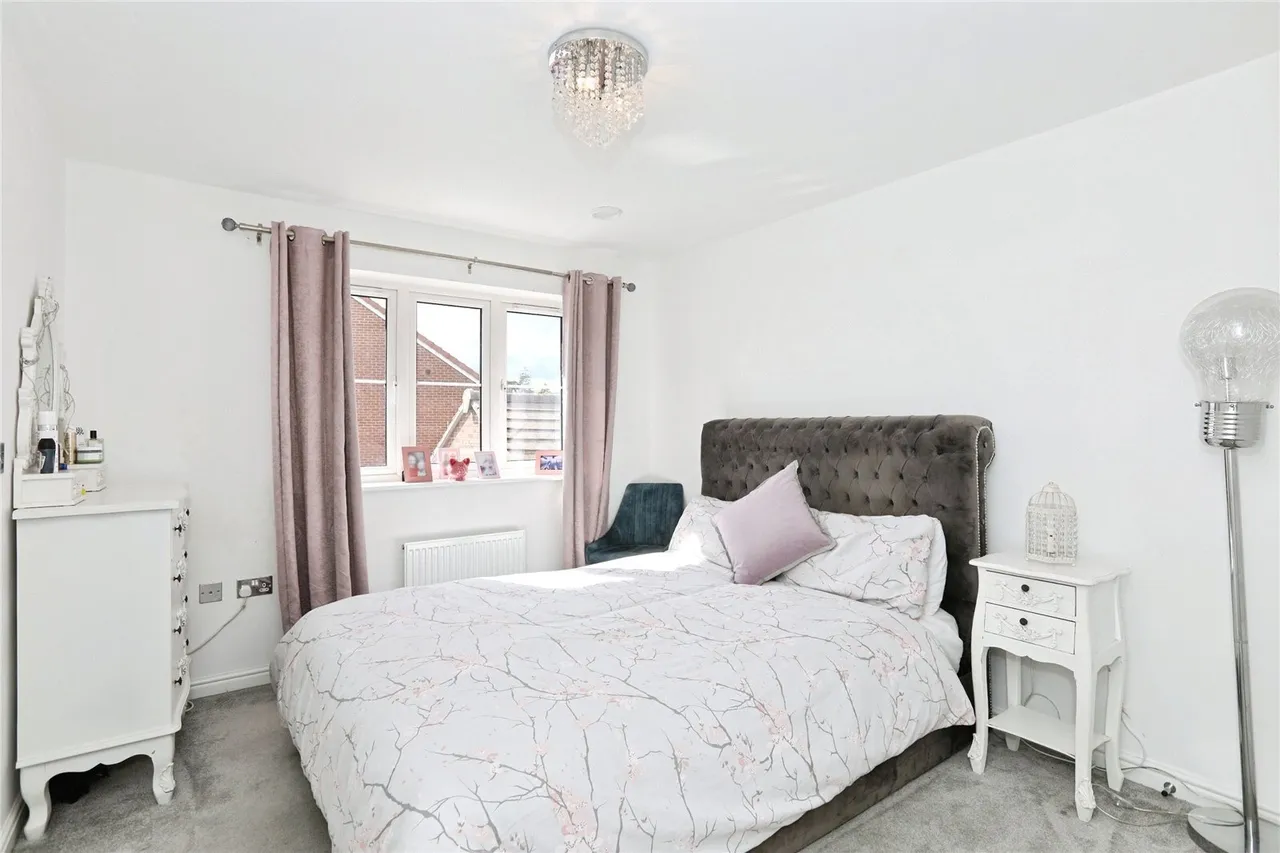 Somerley Drive, Crawley, RH10, photo 13