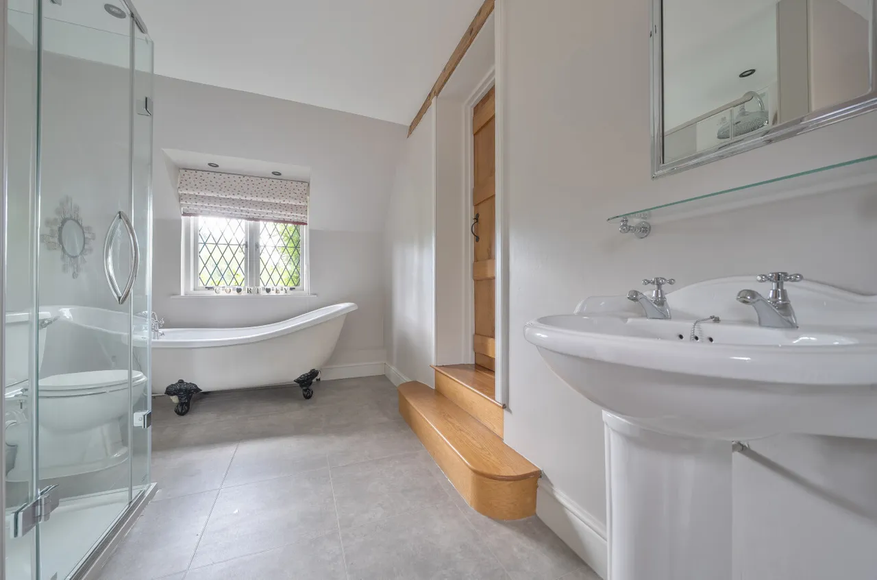 Eastland Gate, Lovedean, PO8, photo 10
