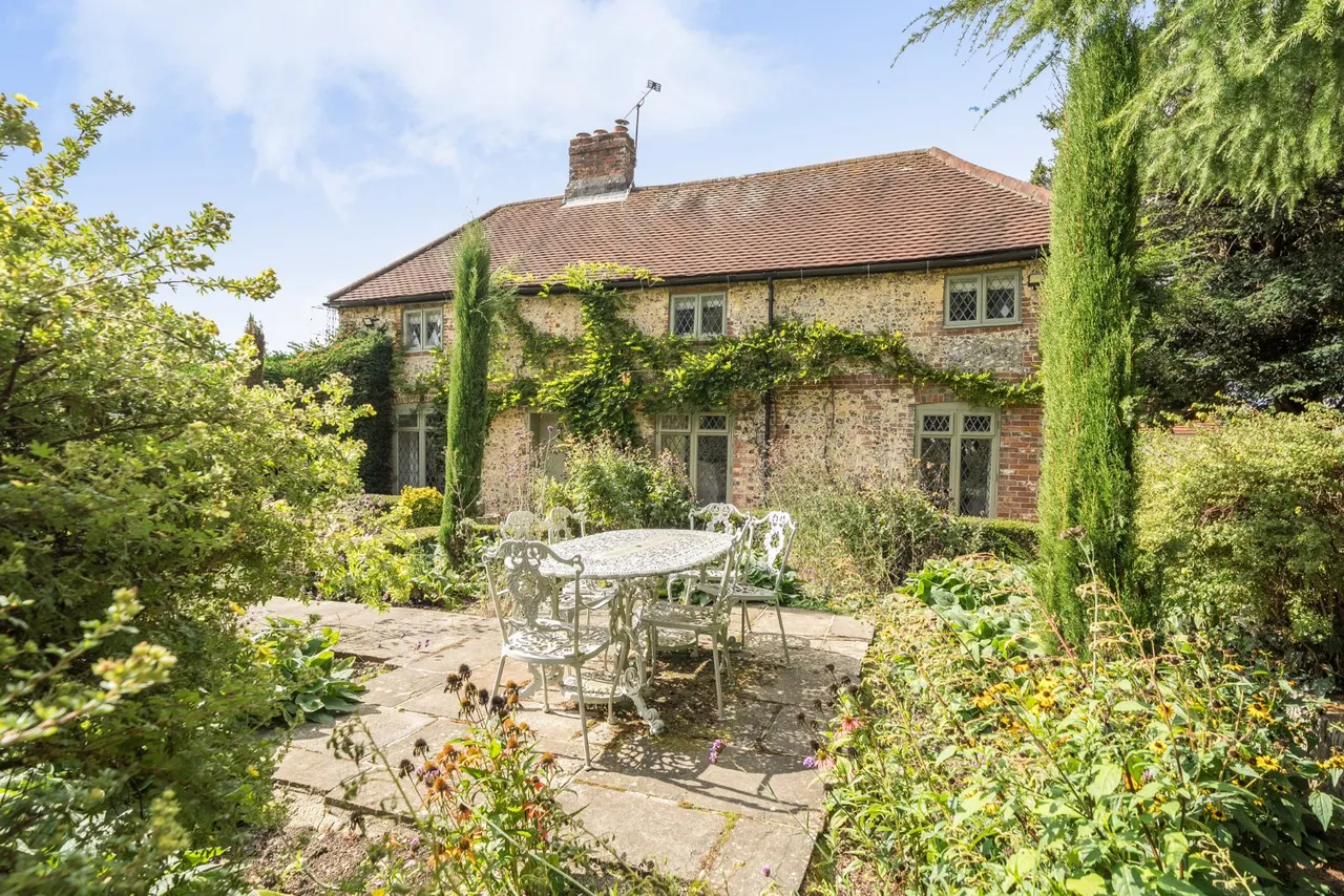 Eastland Gate, Lovedean, PO8, photo 30