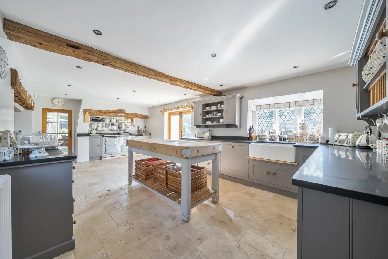 Eastland Gate, Lovedean, PO8, photo 6