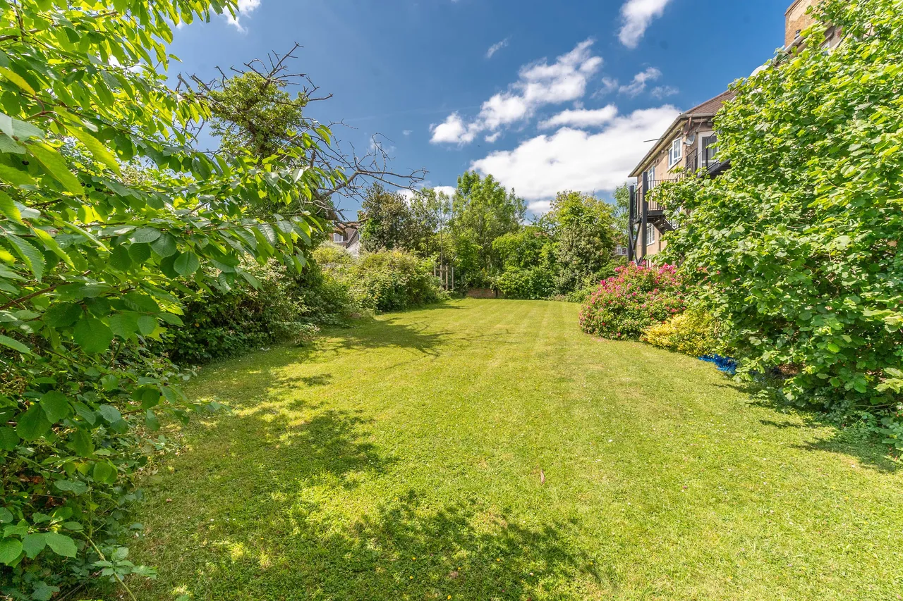 19 Marlborough Court, Marlborough Hill, Harrow, photo 5