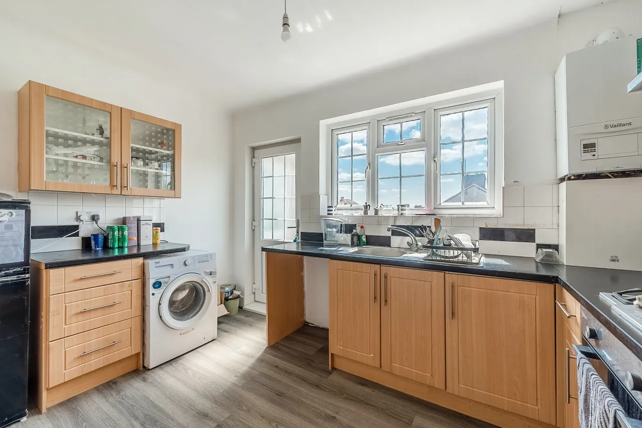 19 Marlborough Court, Marlborough Hill, Harrow, photo 2