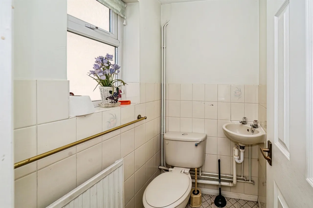 Portland Close, Slough, SL2, photo 17