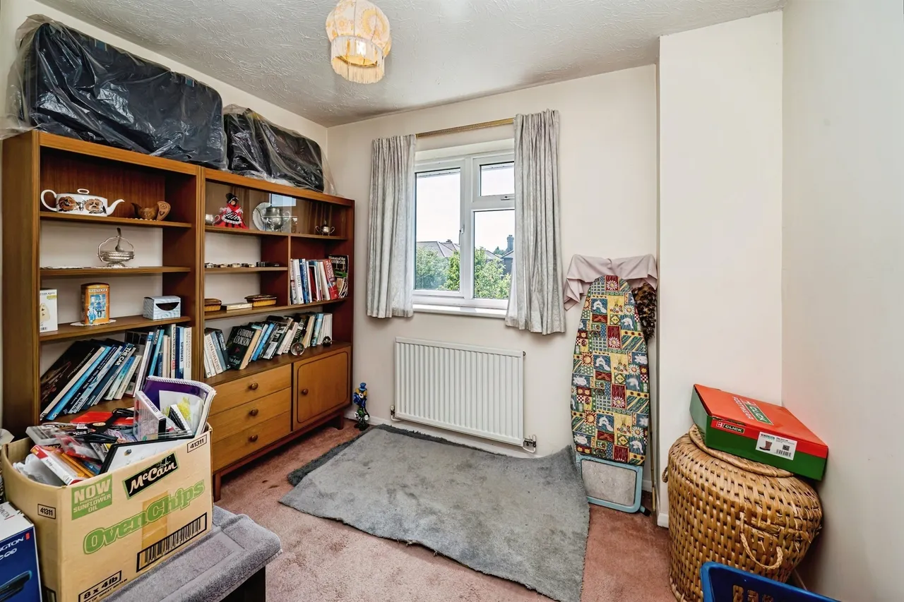 Portland Close, Slough, SL2, photo 9