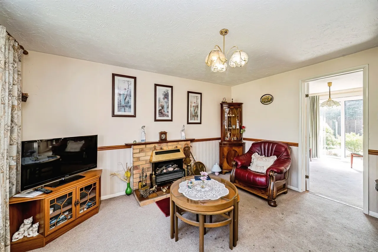 Portland Close, Slough, SL2, photo 5