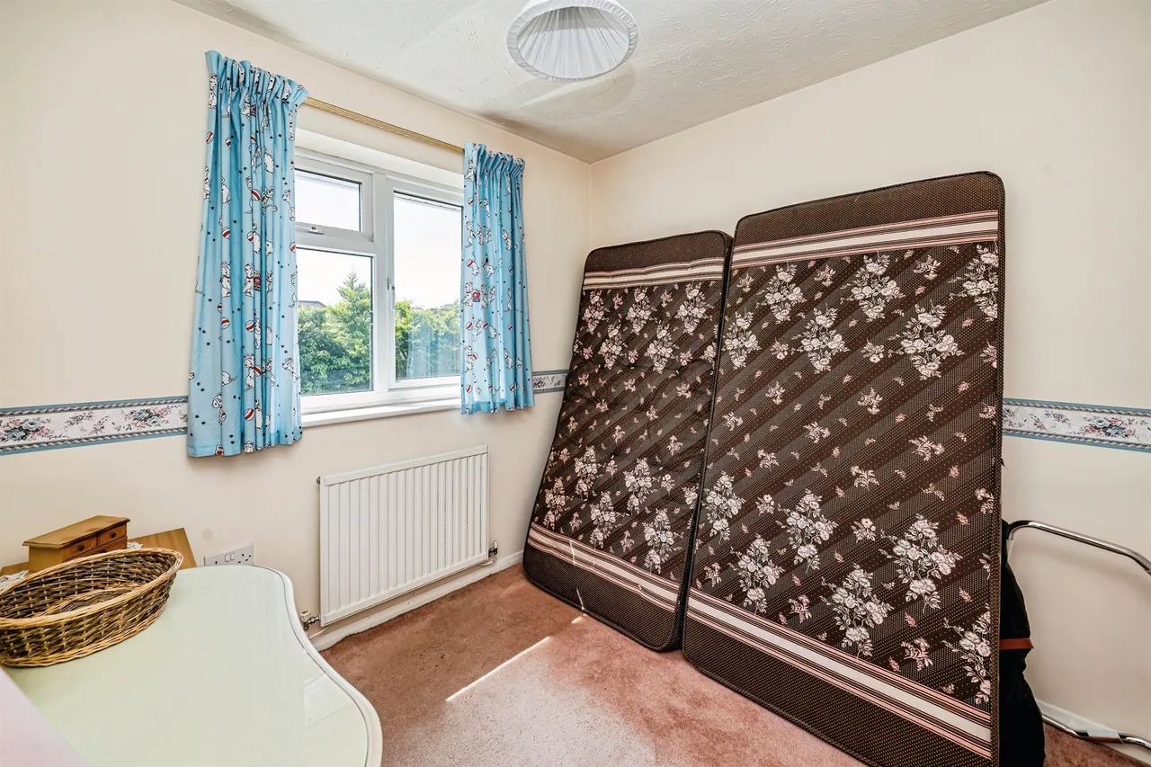 Portland Close, Slough, SL2, photo 10