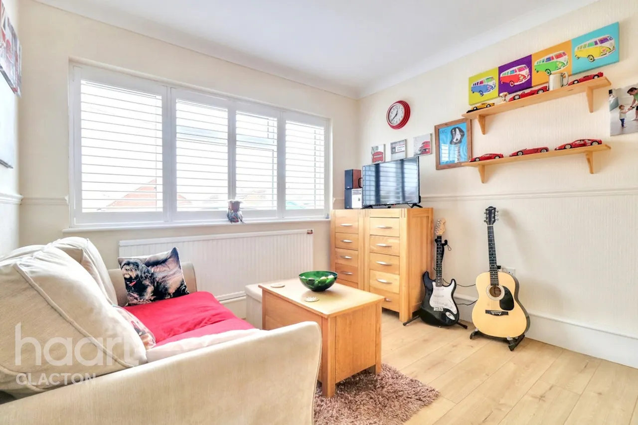 Alpha Road, Clacton-On-Sea, CO16, photo 8