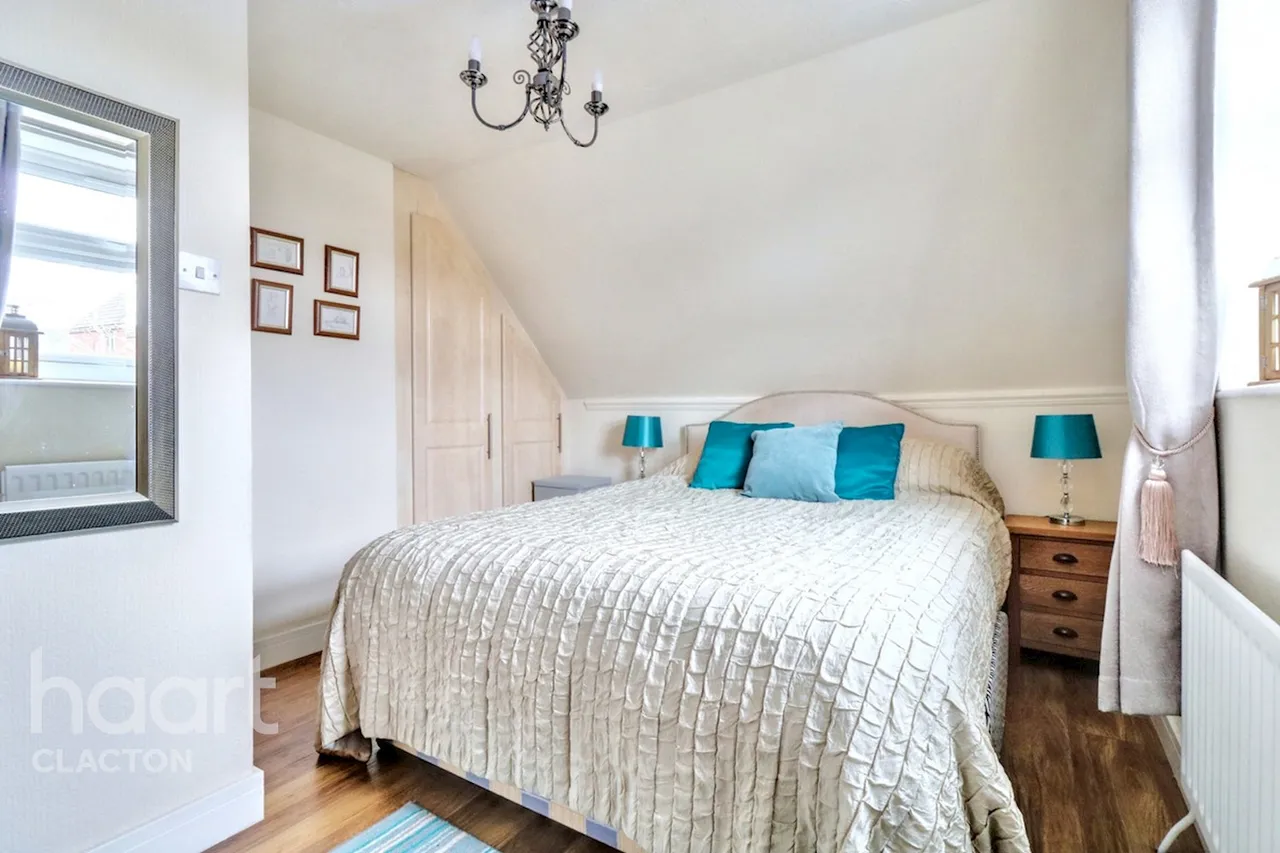 Alpha Road, Clacton-On-Sea, CO16, photo 13