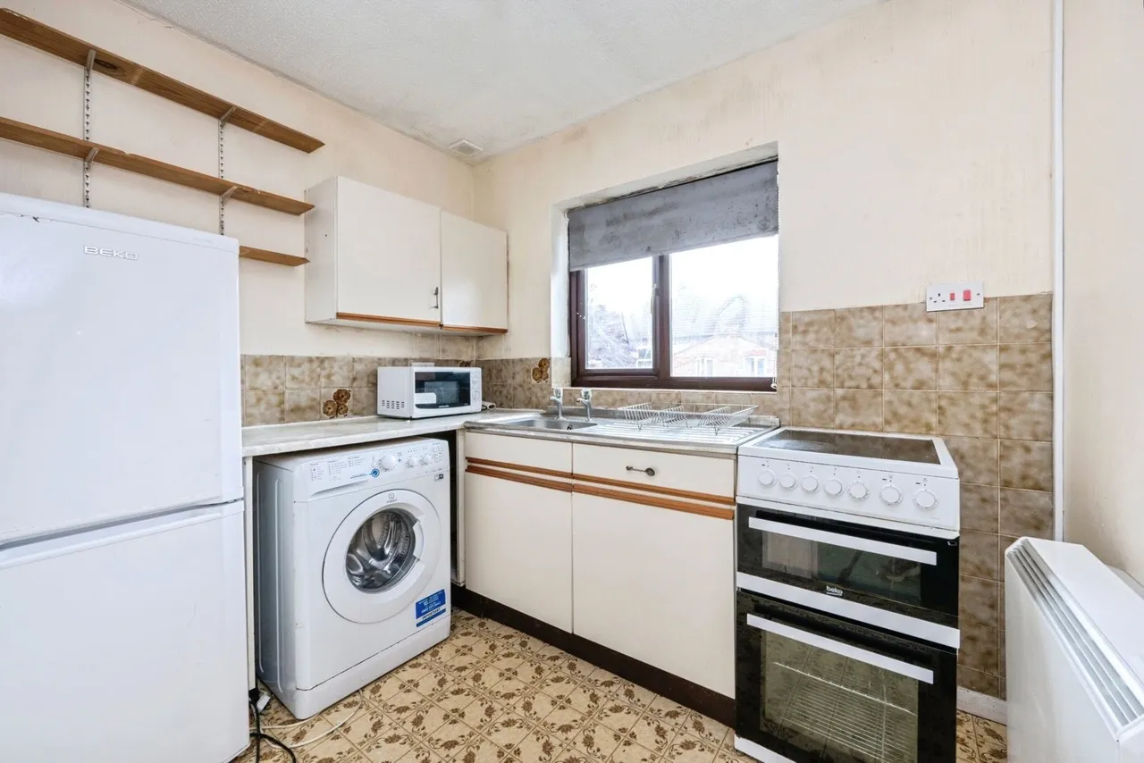 St. Leonards Avenue, Bedford, Bedfordshire, MK42, photo 7