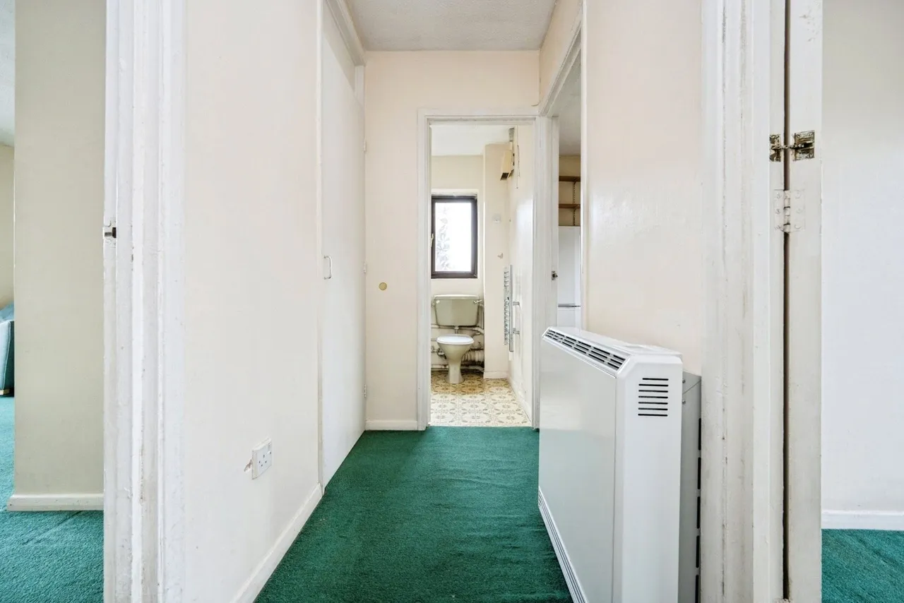 St. Leonards Avenue, Bedford, Bedfordshire, MK42, photo 8