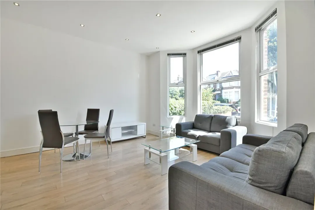 Minster Road, Cricklewood, London, NW2, photo 3