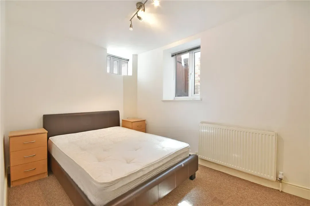 Minster Road, Cricklewood, London, NW2, photo 5