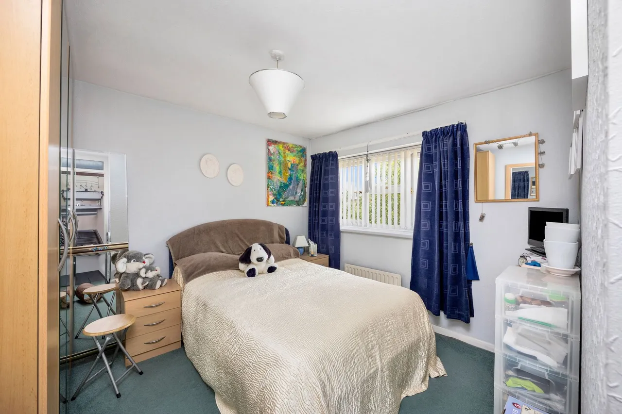 Burchetts Close, Haywards Heath, RH16, photo 6