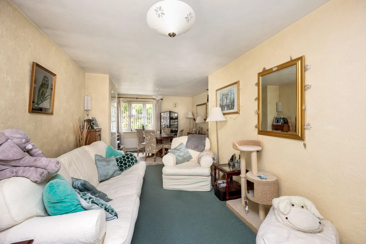 Burchetts Close, Haywards Heath, RH16, photo 5