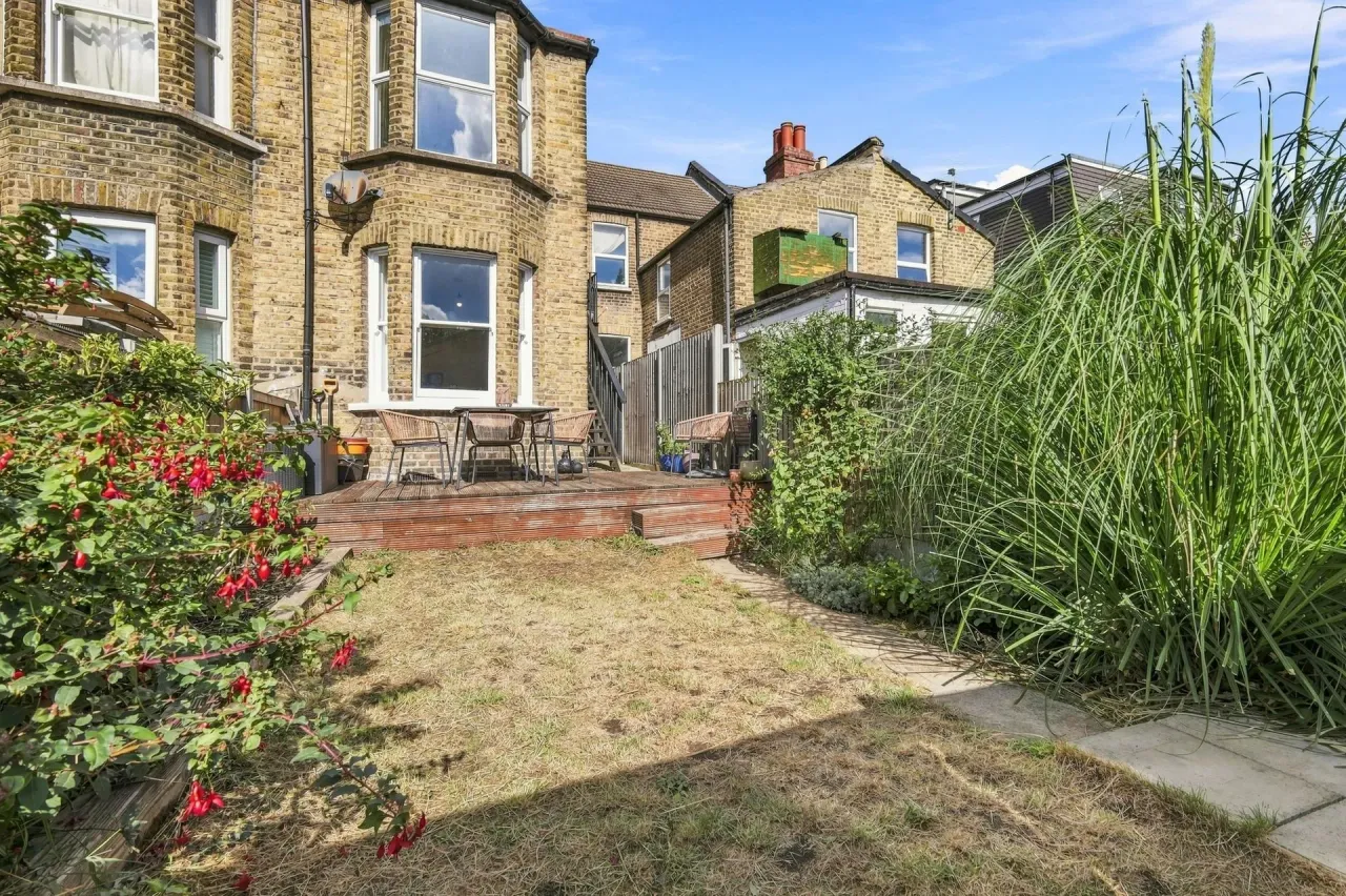 Albert Road, Leyton, E10, photo 11