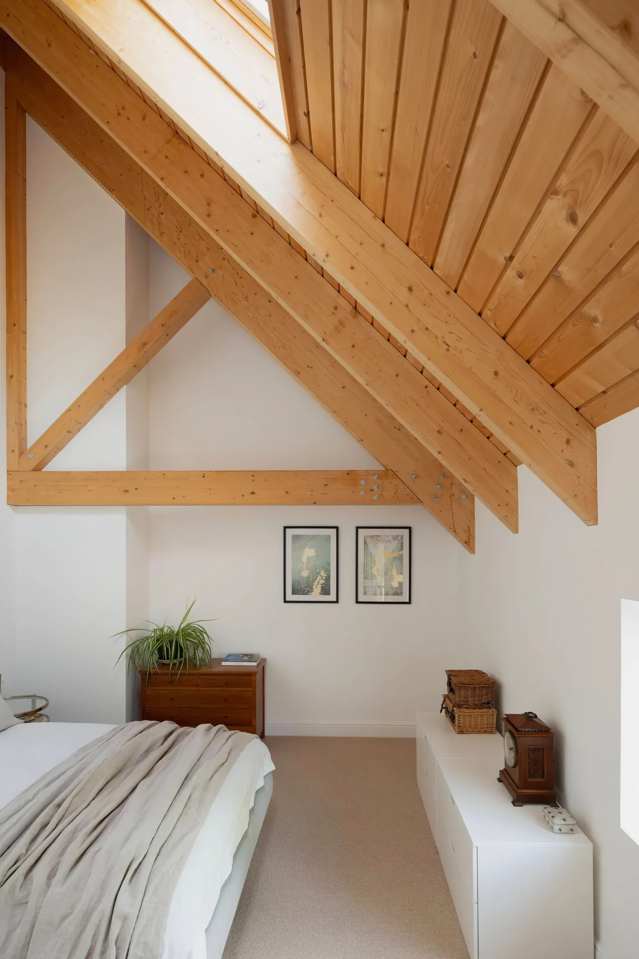 Eastmere Barn, Wretham, photo 19