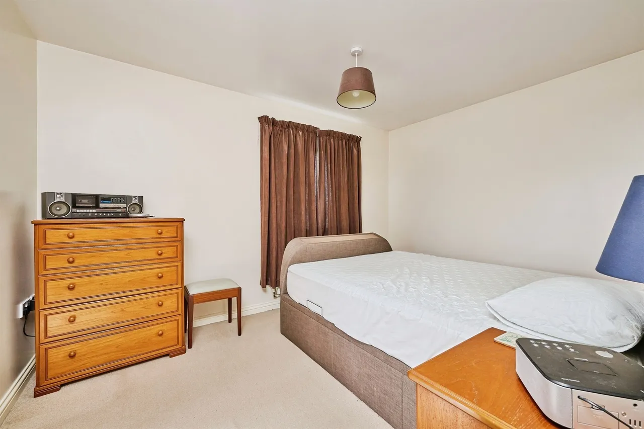 Brooker Avenue, Peterborough, PE4, photo 11