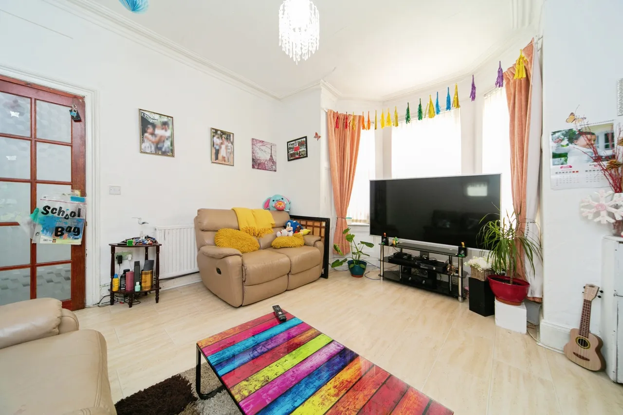 Laurel Road, Birkenhead, CH42, photo 6