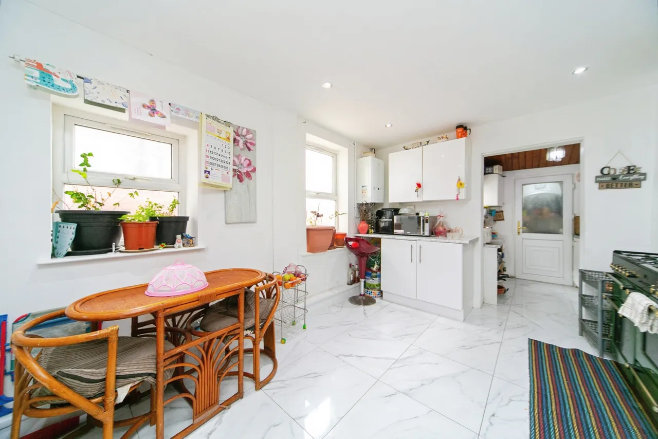 Laurel Road, Birkenhead, CH42, photo 5