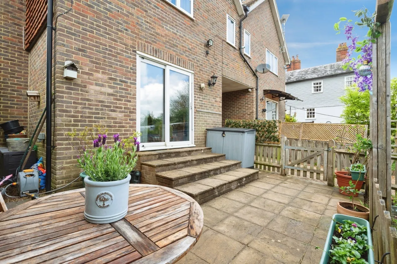 London Road, Hurst Green, TN19, photo 15
